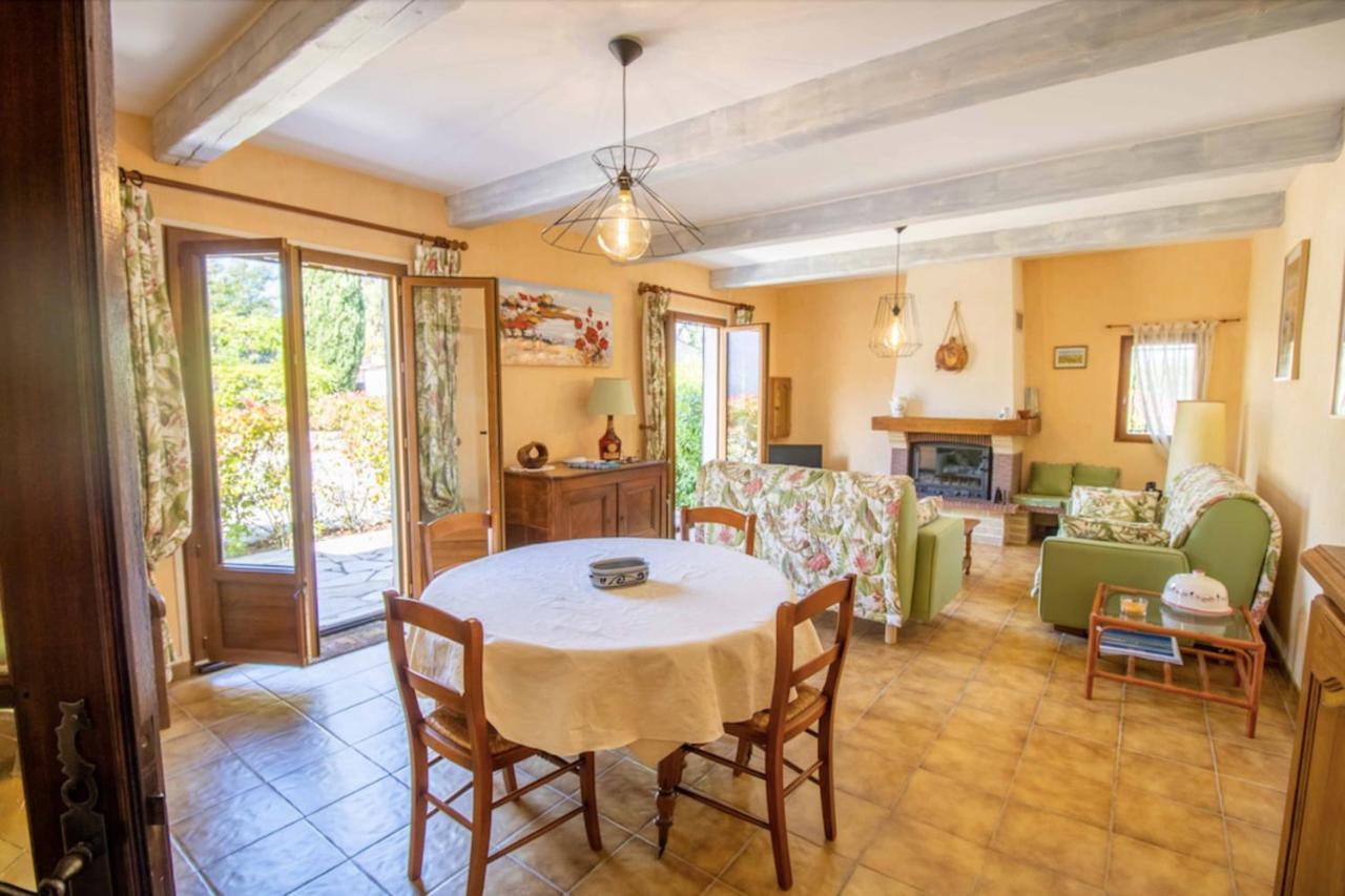 Large Spacious House In Fréjus Zewnętrze zdjęcie